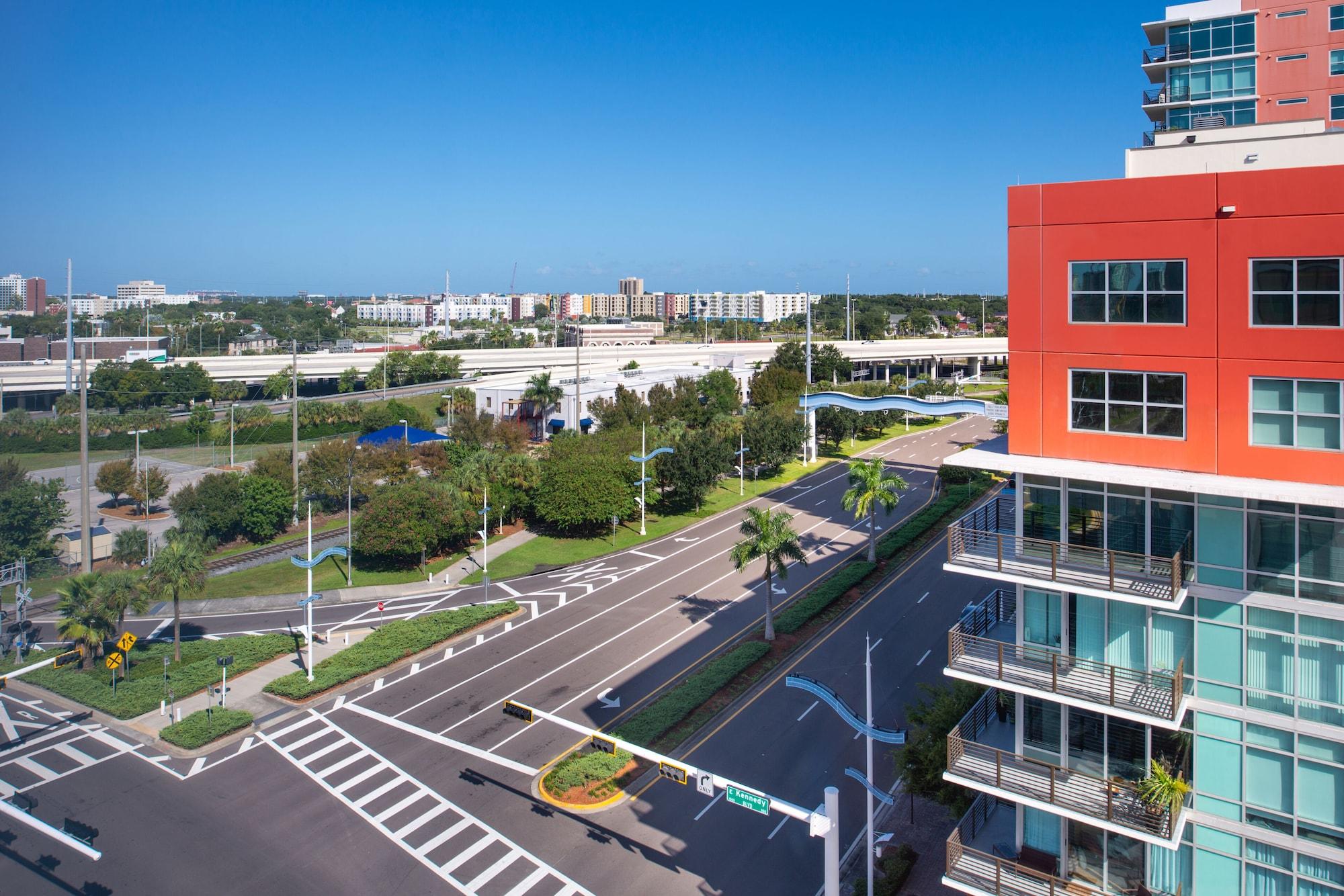 Home2 Suites By Hilton Tampa Downtown Channel District Exterior photo